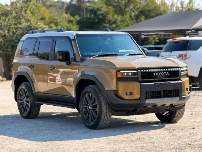 2025 Toyota Land Cruiser Prado ZX 4x4