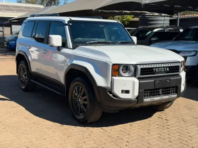 Toyota Land Cruiser Prado 2024 Diesel 4x4 Auto – 24,000km