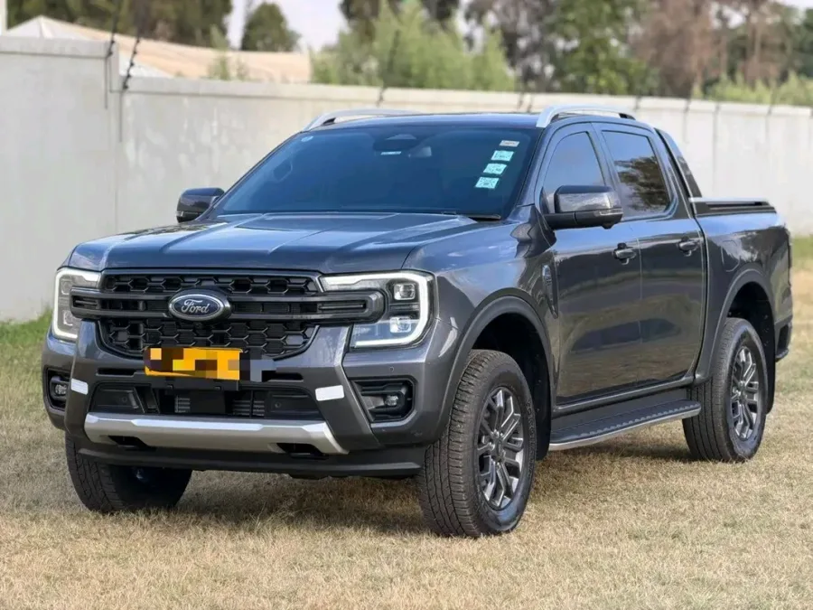 Ford Ranger Wildtrak 4x4 2024 – 18,000 km, automatic, full service history