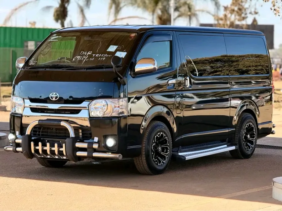 2017 Toyota Hiace Super GL – Compact Van, Recent Import, Duty Paid