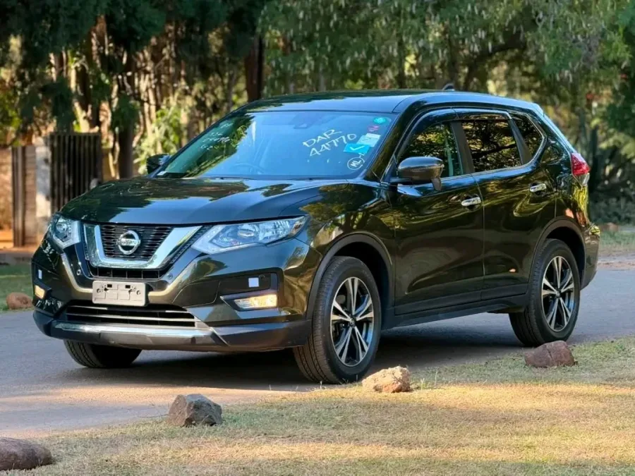 2017 Nissan X-Trail, 66,000 km, automatic, petrol, recent import