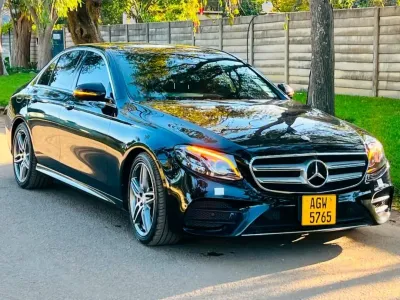 Mercedes-Benz E 200 Sedan, 2016, 75,000 km