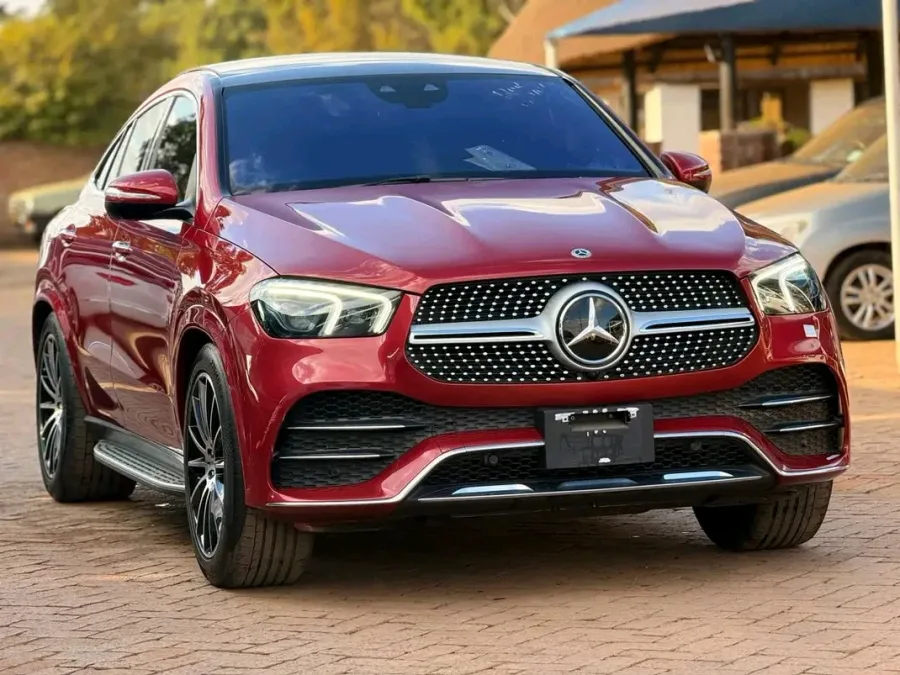 Mercedes-Benz GLE 400d Coupe 2022, 52,000 km, Automatic Diesel