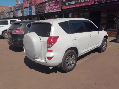 Toyota RAV4 SUV, white, 2008, 127,000 km