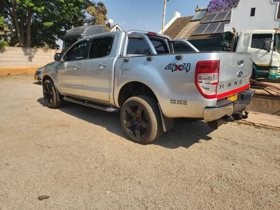 2012 Ford Ranger Double Cab 4x4 Automatic – 160,000 km