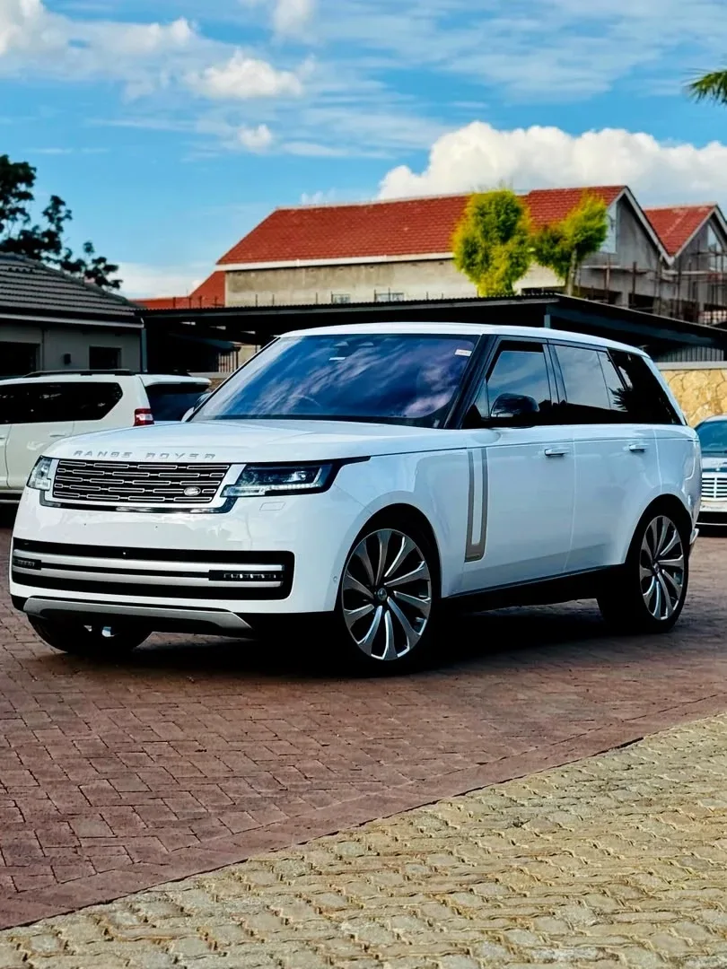 2025 Range Rover Autobiography SE – Delivery Mileage, Full Spec