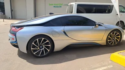 BMW i8 Coupe Hybrid Supercar – Crystal Silver, 54,000 km