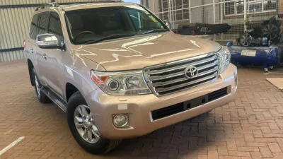2014 Toyota Land Cruiser 200 Series V8 Diesel VX