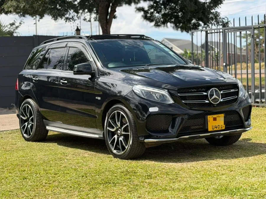 2016 Mercedes-Benz GLE 43 AMG, 114,000 km, Black