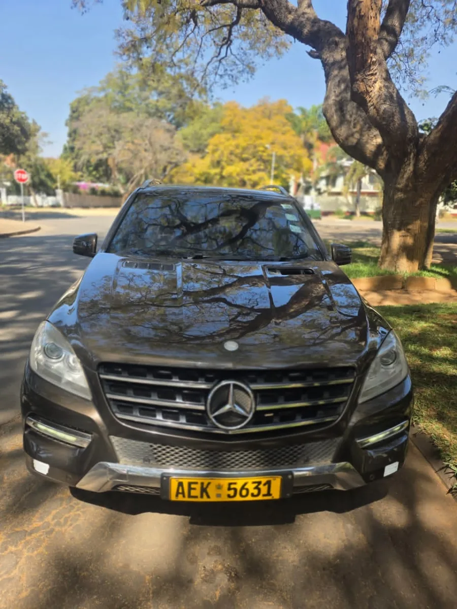 2016 Mercedes-Benz ML350 4MATIC, 188,225 km