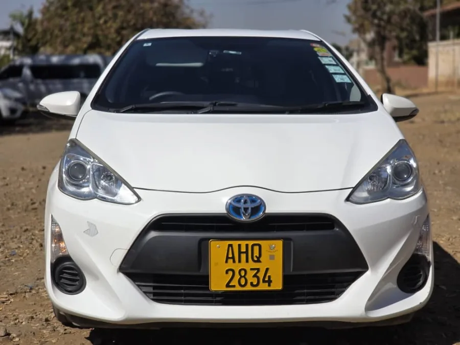 2016 Toyota Aqua Hybrid CVT Automatic Pearl White