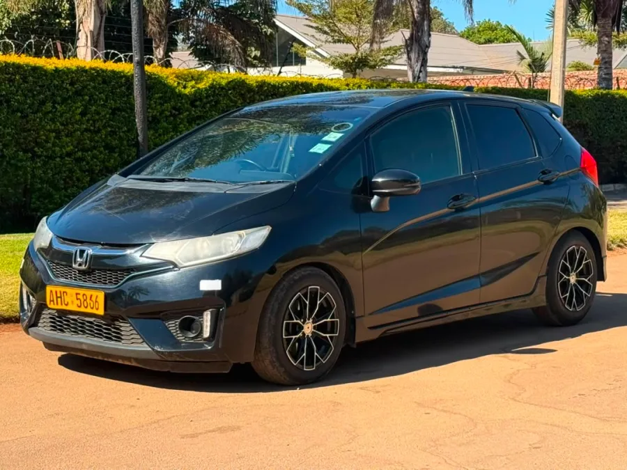 2016 Honda Fit GK3 | Pearl Black | 89,000 km | CVT Auto