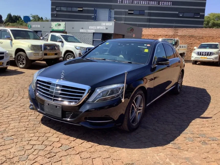 2017 Mercedes-Benz S400h Hybrid Sedan | Obsidian Black | Ex-Diplomat