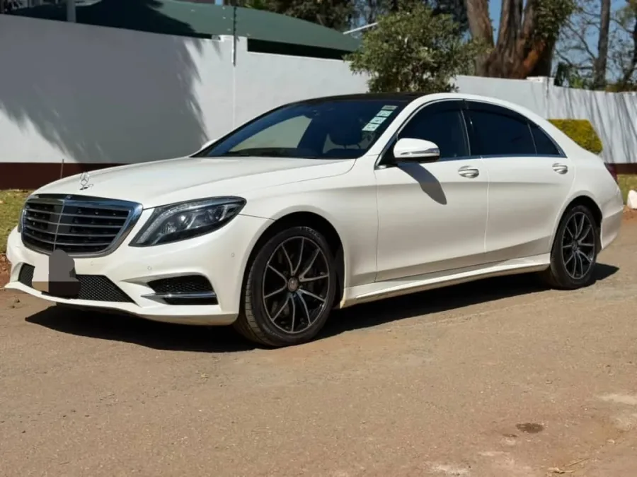2017 Mercedes-Benz S550 V8 | Panoramic Roof | Pearl White