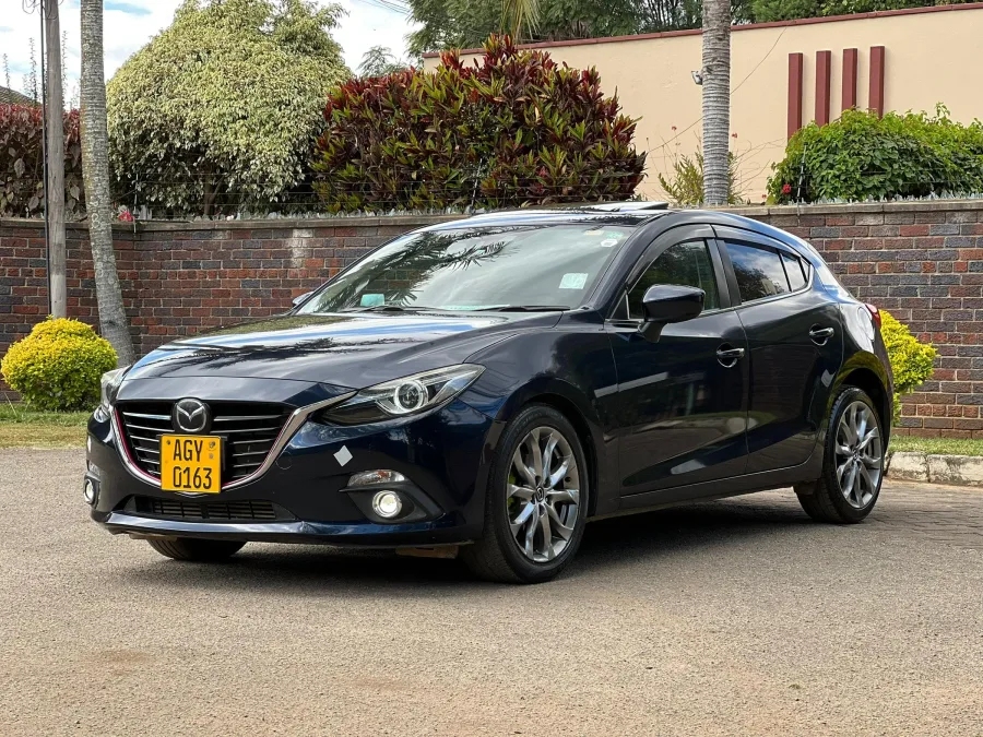 2015 Mazda Axela 2.2 Skyactiv-D Hatchback - Recent Import, Full Spec