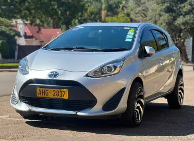 Toyota Aqua 1.5L Hybrid, 2020, 65,000 km
