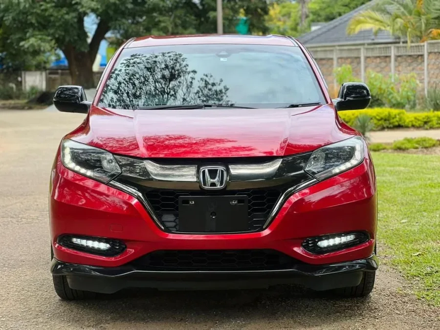 2018 Honda Vezel SUV, 60,000 km, Red