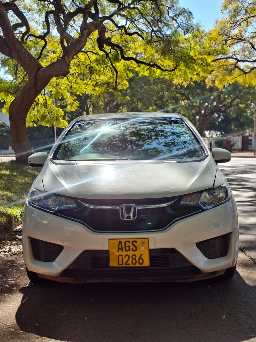 Honda Fit 2016, 120,000 km,