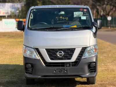 Nissan NV250 Caravan van, 2019, 65,000 km