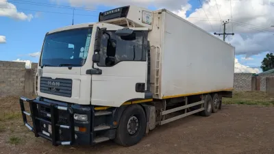 2010 MAN Refrigerated Truck - 136,000 km