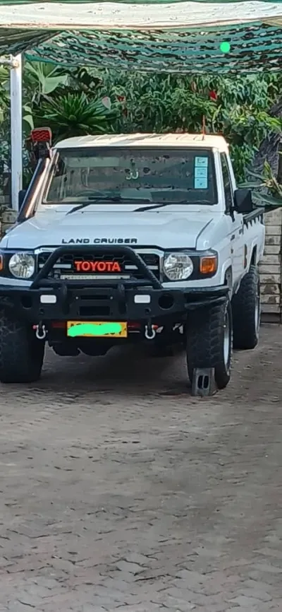 2010 Toyota Land Cruiser V8 Diesel Manual Single Cab Pickup