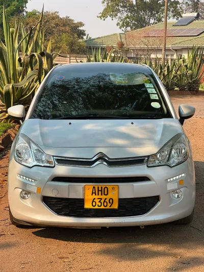 2016 Citroen C3 1.2 Automatic Hatchback – 122,000 km
