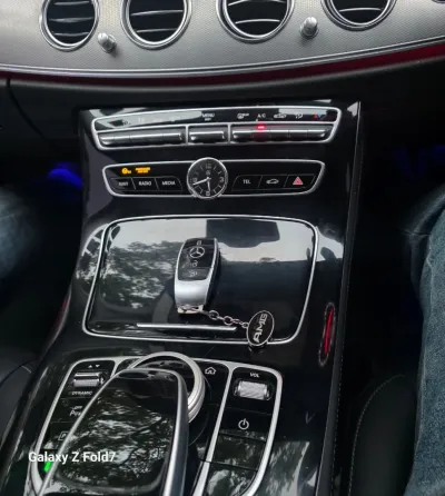 2020 Mercedes-Benz E-Class E220d Sedan – 20,500 km