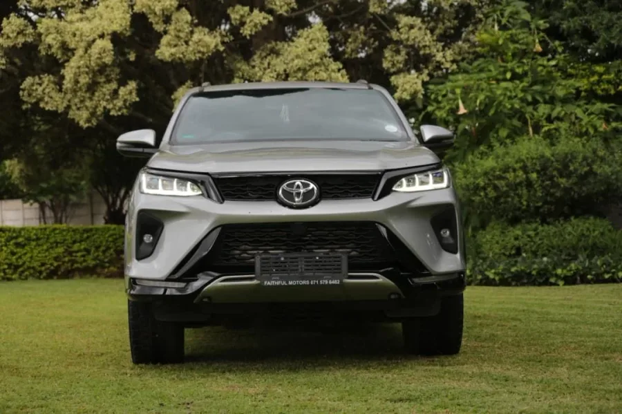 Toyota Fortuner 2023, 110 000 km, silver. Negotiable