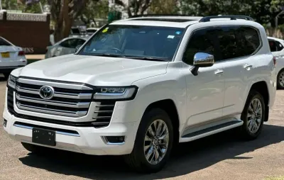 2026 Toyota Land Cruiser LC300 ZX Diesel 4x4 Automatic