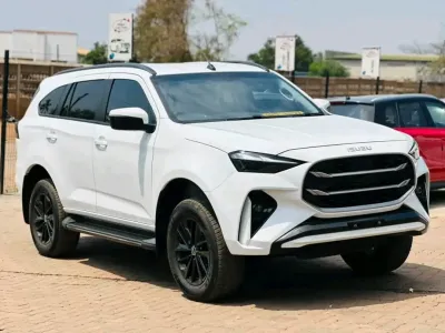 2025 Isuzu MU-X Diesel Automatic SUV – 5,000 km