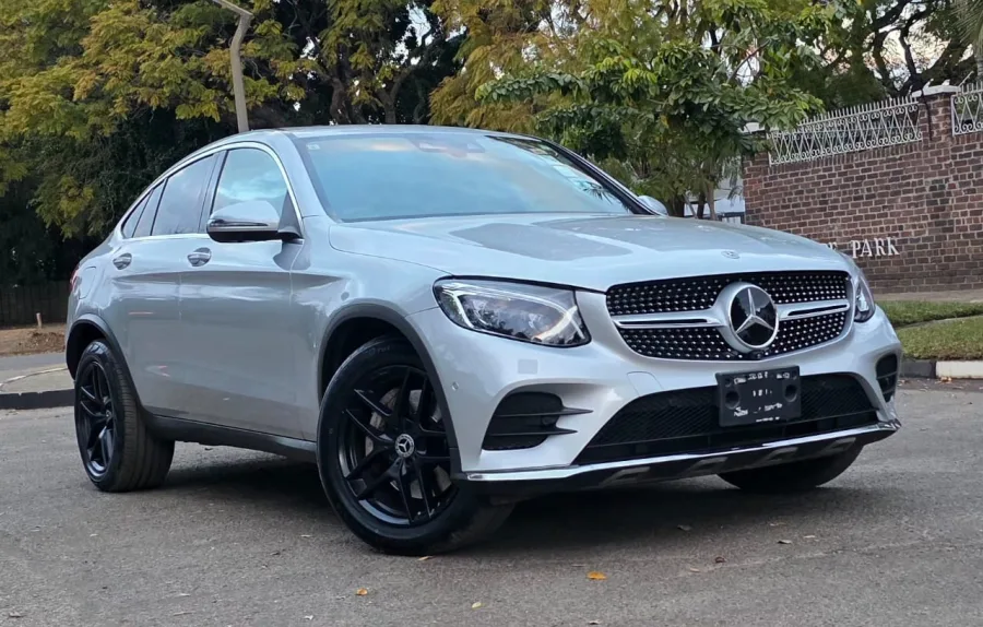2018 Mercedes-Benz GLC 220d, 48,000 km, white