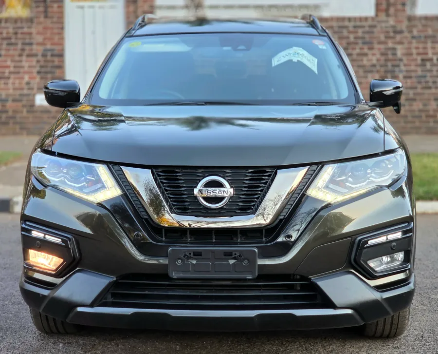 2017 Nissan X-Trail 2.0L Petrol - Duty Paid Recent Import