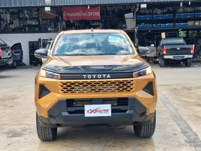 2026 Toyota Hilux 2.8 Double Cab PreRunner Brand New