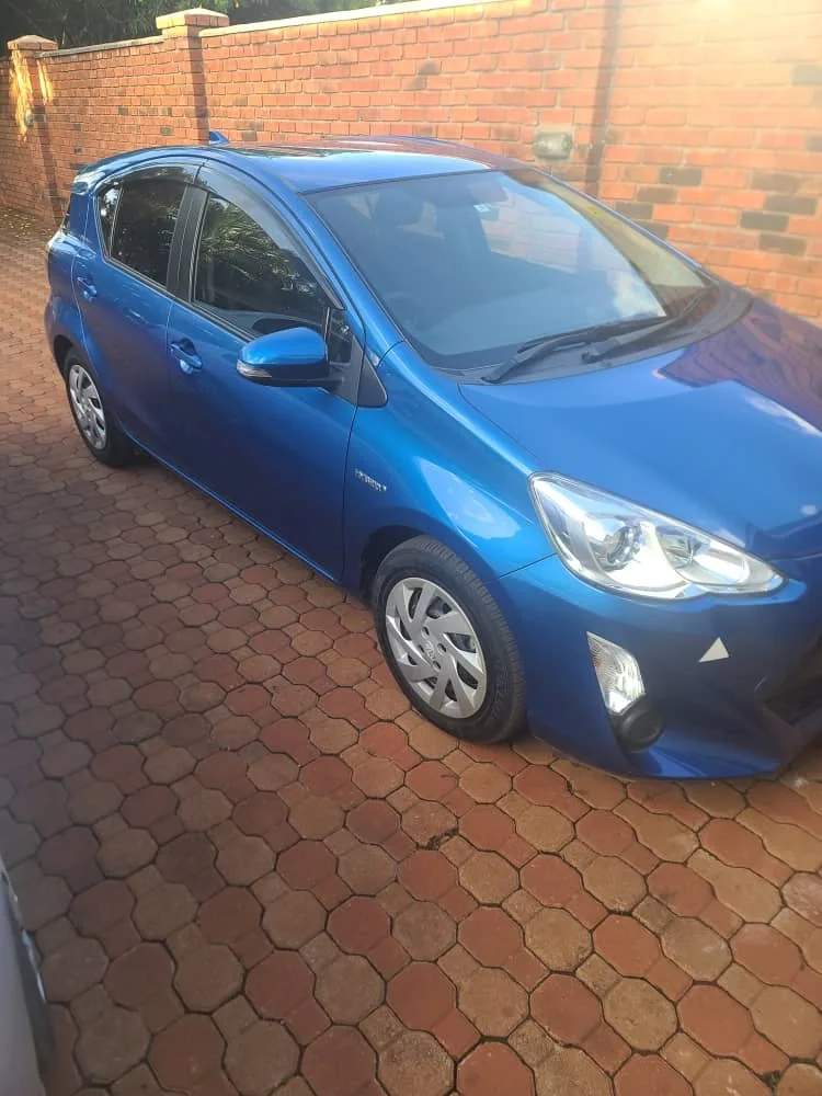 2016 Toyota Aqua Hybrid Automatic – Recent Import