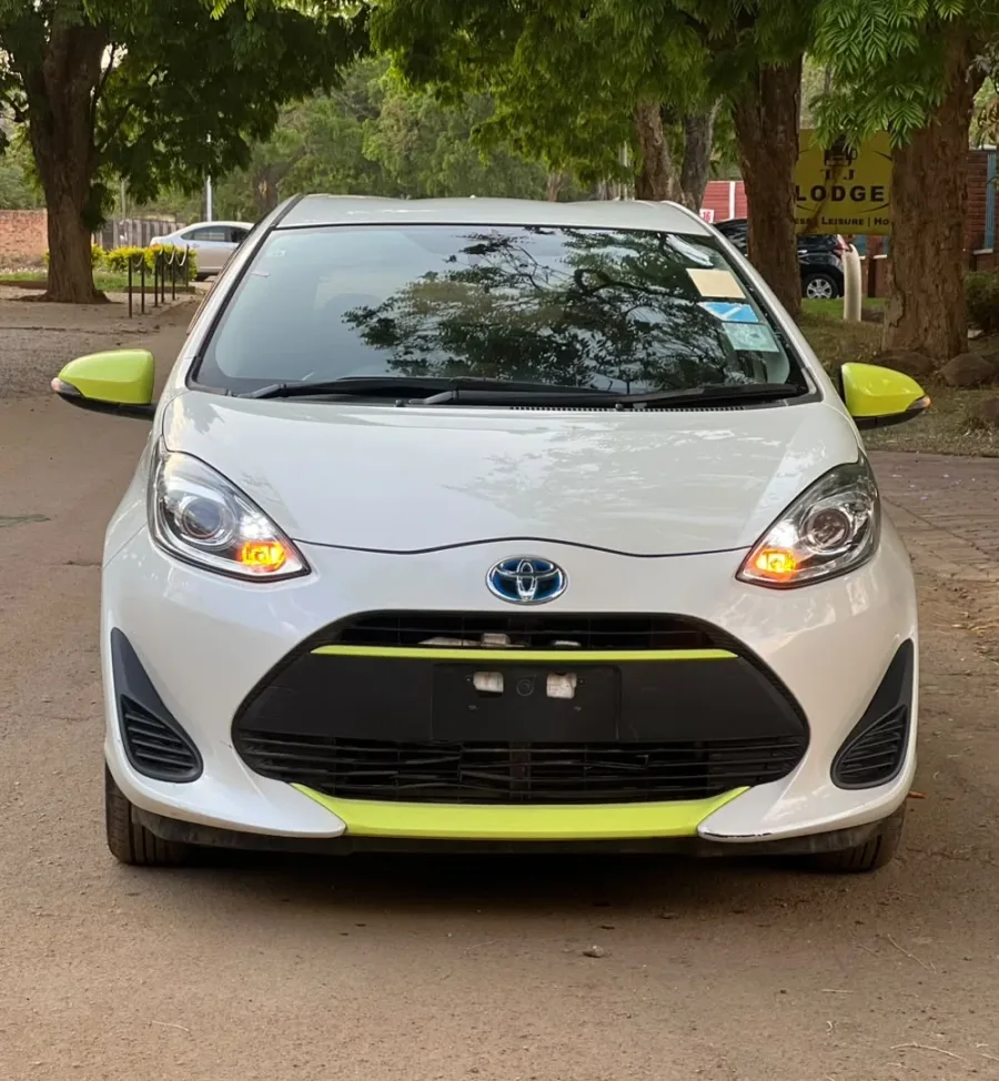 2018 Toyota Aqua Hybrid 69,000km, Automatic, Duty Paid