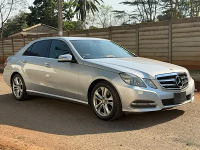 2013 Mercedes-Benz E-Class E350 BlueTEC Automatic Sedan