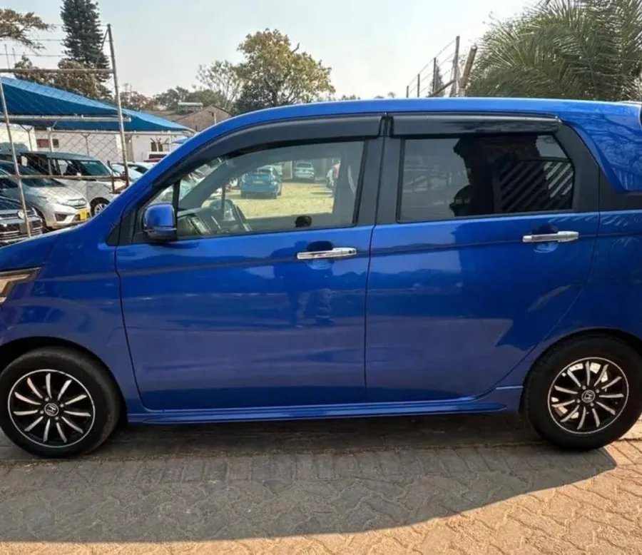 2017 Honda N-WGN Custom Automatic 64,000 km