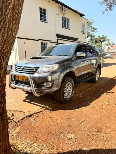 TOYOTA FORTUNER D4D 2015