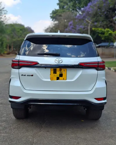 2026 Toyota Fortuner 2.4 GD-6 Automatic - 2,156 km
