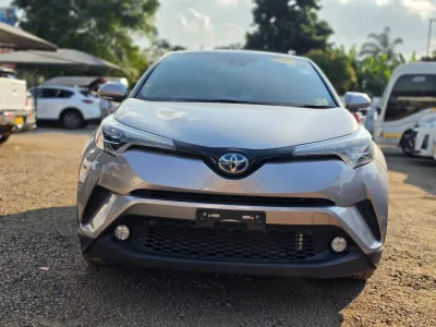 Toyota C-HR Hybrid 2020 with 63,000 km – City Centre