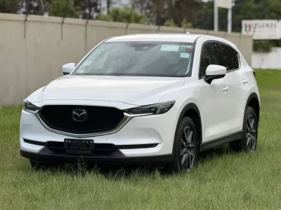 Mazda CX-5 2.0L diesel 2019 – White SUV, 65,000 km, Automatic