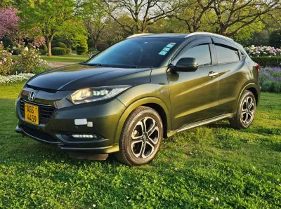 Honda Vezel 2015 – Compact SUV with 88,000 km