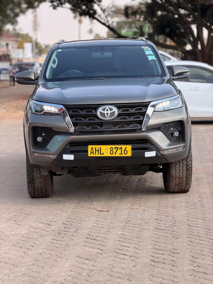 Toyota Fortuner 4x4 2022 Automatic Diesel