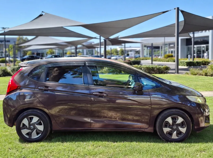 2016 Honda Fit 1.3L Hatchback with 69,000 km