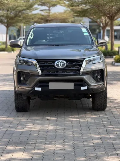Toyota Fortuner 2022 SUV with 53,500 km