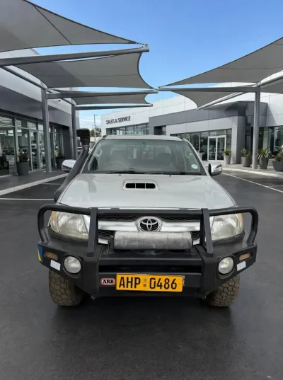 Toyota Hilux Double Cab 2006, 150,000km, canvas canopy and bull bar