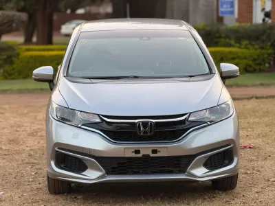 2017 Honda Fit Hybrid 1.5L Automatic – 63,000 km