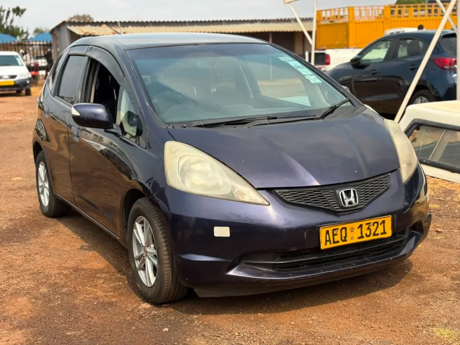 Honda Fit 2007, 141,000 km, Reliable City Hatchback