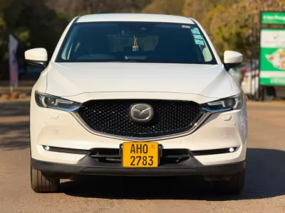 Mazda CX-5 2018 White SUV – 83,000 km