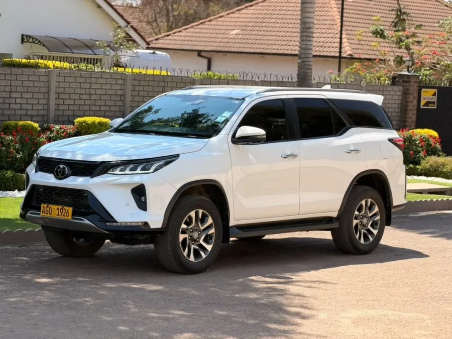 2023 Toyota Fortuner VX 2.8 Diesel Automatic 7-Seater